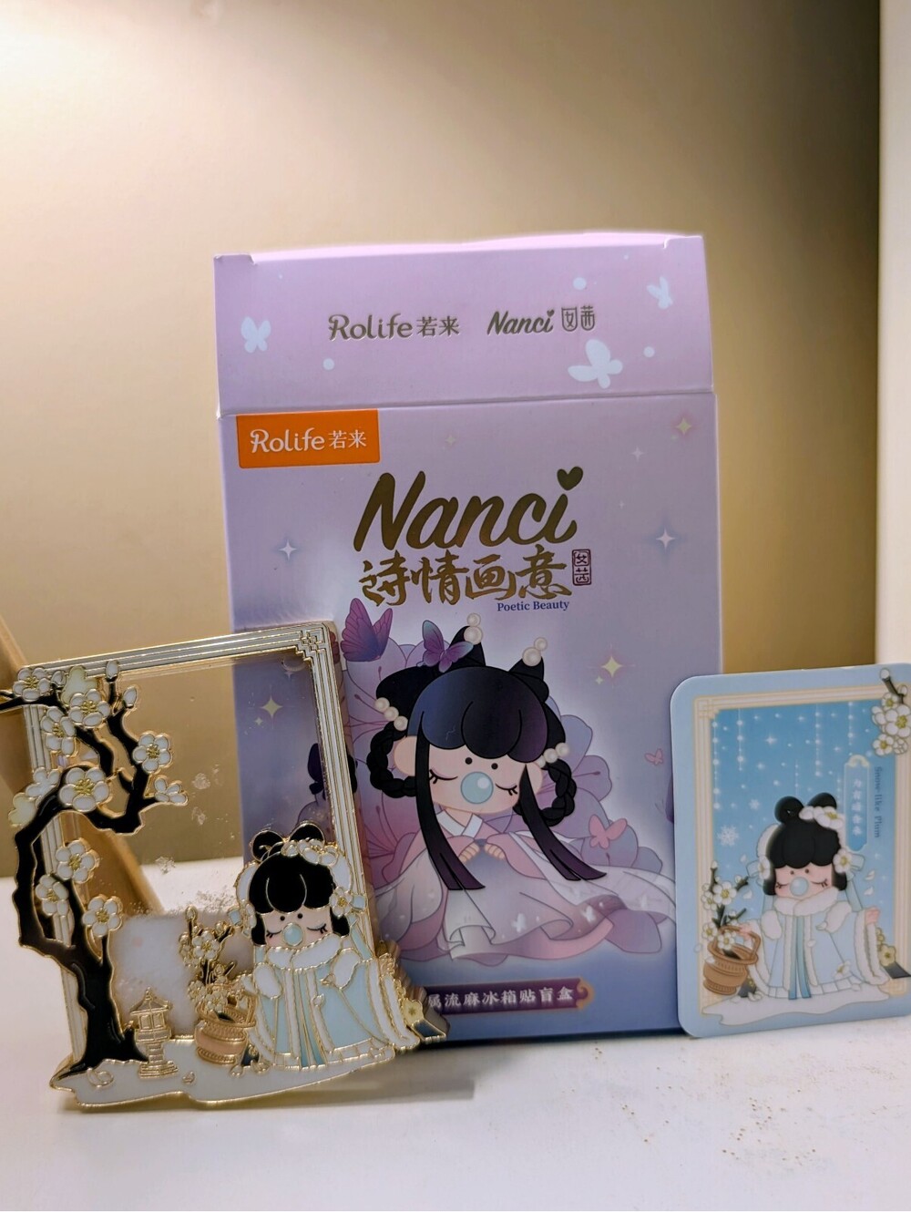 Rolife Nanci Poetic Beauty Magnet with Sand